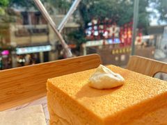 多金菠萝立方酥-喜茶(广州北京路惠福东店)