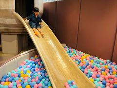 -水桶王国主题餐厅·聚会·生日派对·亲子活动·家庭套餐(亚龙湾希尔顿店)