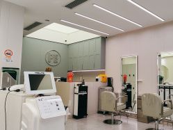 -PE SALON
