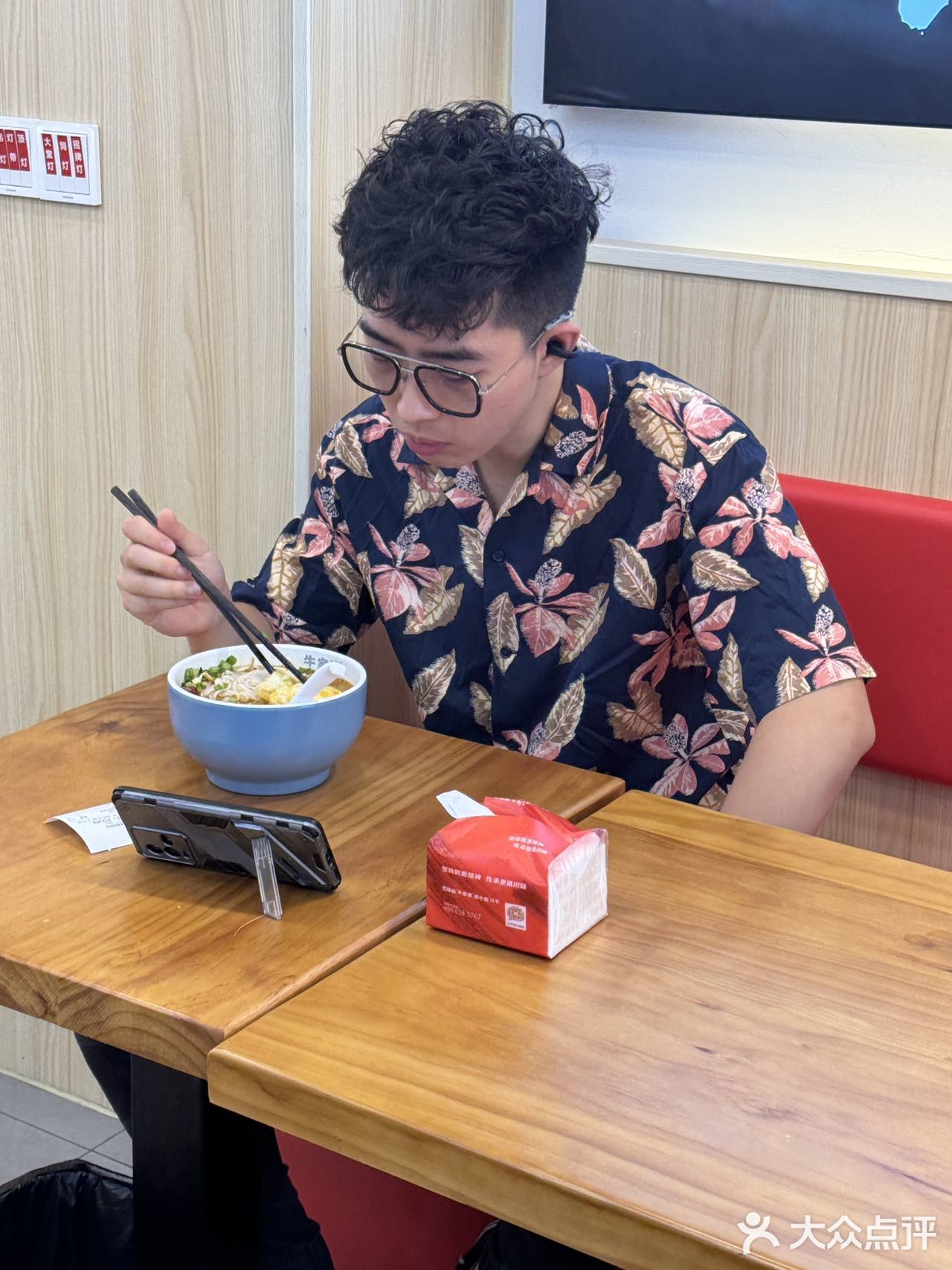 我宣布这家店是我吃过“最”好吃的米线！