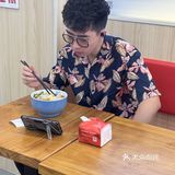我宣布这家店是我吃过“最”好吃的米线！