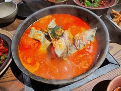 酸汤鱼-毛辣果·酸