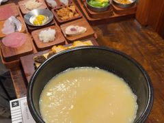 -银米·云南传统过桥米线(双廊黑金冠店)