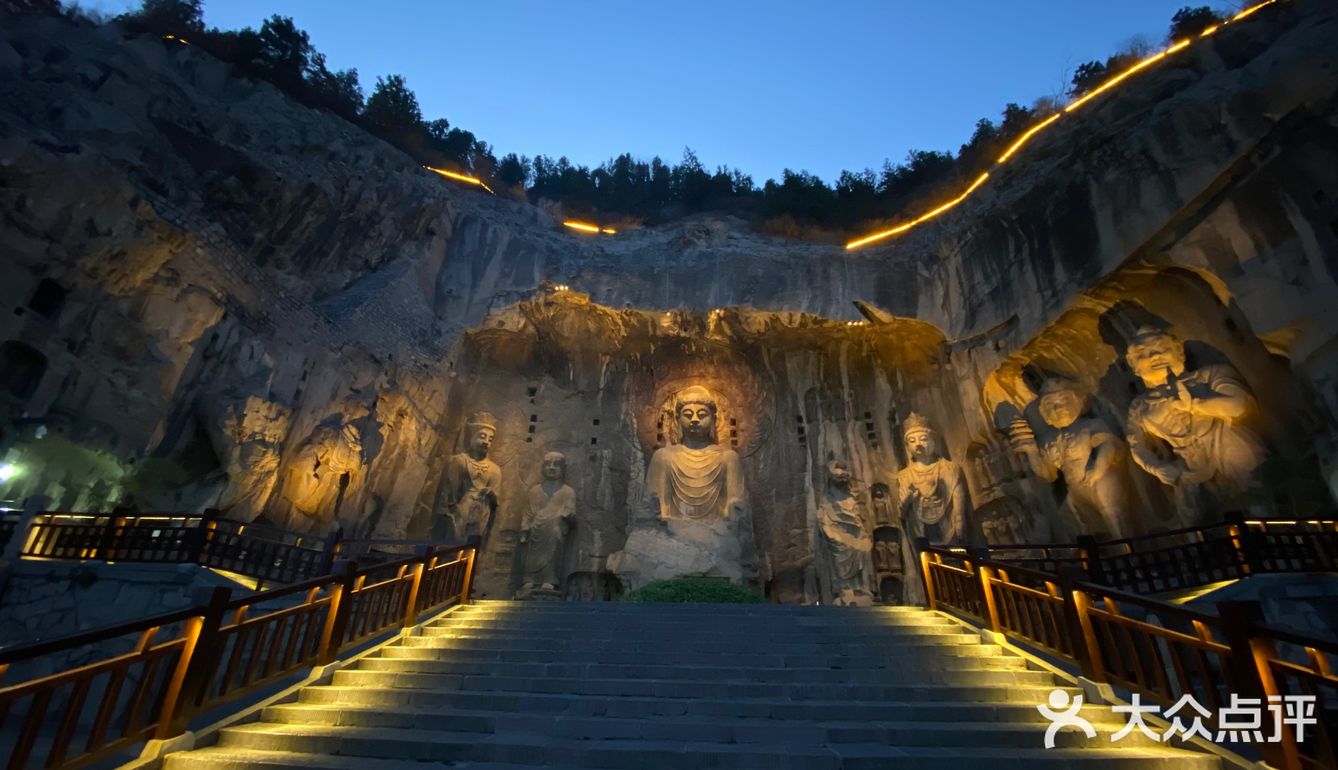 大美龙门石窟