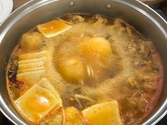 -苗伯妈酸汤火锅