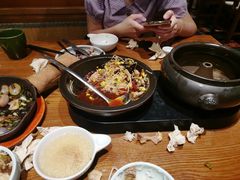 -云海肴·汽锅鸡·云南菜(天山百盛优客店)