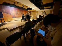 -柏斯音乐艺术中心·钢琴·吉他(上音店)