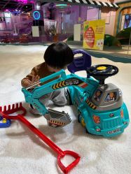 -卡通尼乐园(绿地缤纷城店)