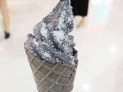 椰子灰华夫筒冰淇淋-麦当劳(SM城市广场店)