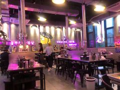 大堂-豚豚家돈돈가韩国锅盖烤肉(新北万达店)