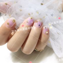 -U mi Nail美甲工作室