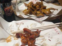 -鸽子侯·家宴·平价海鲜(绿地店)