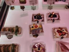 -巴黎贝甜(大宁国际商业广场店)