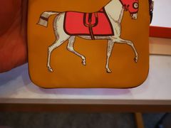 -万物奢潮中古奢侈品(青岛店)