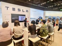 -TESLA 特斯拉(上海太古汇体验店)