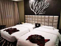 -昆明朗威酒店(昆明站火车站双桥夜市风情街店)