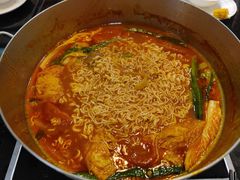 -一哥澳门豆捞·澳门风打边炉(高德置地店)
