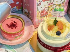 -花花卷卷·鲜食蛋糕(静安久光百货店)