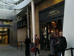 -九又四分之三站台哈利波特商店