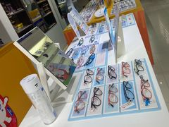 -诺柯视眼镜-蔡司依视路官方工厂店(淞南一店)