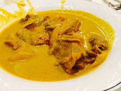 咖喱牛腩饭-翠华餐厅