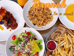 三文鱼蘑菇炒饭-五合院·整点烤肉