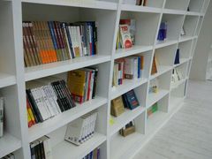 -钟书阁(松江泰晤士小镇店)