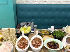 -龙聚德北京烤鸭(沙坪坝华宇A馆店)