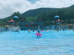 -汤山欢乐水世界