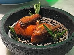 脆皮大红袍椒香乳鸽-辛香汇·现炒川菜(淮海路百盛店)
