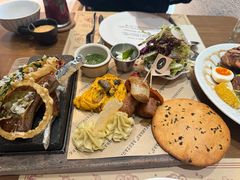 -Mark&Mars Restaurant