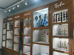 -沪睛眼镜蔡司官方授权店(金桥佳林路店)