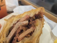 -Bánh Mì Huynh Hoa
