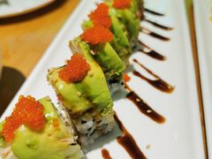 招牌牛油果绿龙卷-牛油果大师寿司(瑞景店)