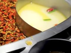-味之绝美蛙鱼头火锅(松江万达店)