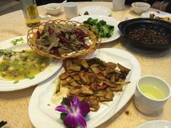 -南湖船菜大酒店