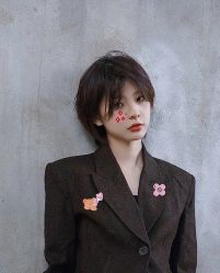 -BULB STUDIO 巴柏明星发型工作室