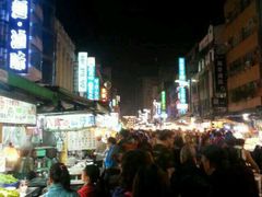 -六合夜市