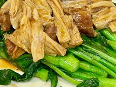韶关有机菜心苗炒牛腩腐竹-合力居·生记路边鸡(北京路店)