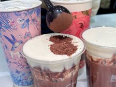 -鸿通城购物中心