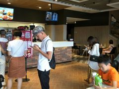 -肯德基(宝龙店)