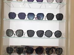 -明月眼镜(三坝店)