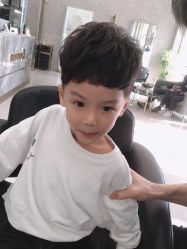 -苏奇发型·烫发染发