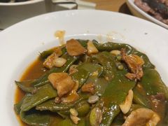 -关东小磨东北菜(上海长风大悦城店)