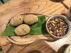 -野山舂·贵州现舂酸汤火锅(鸿通城店)