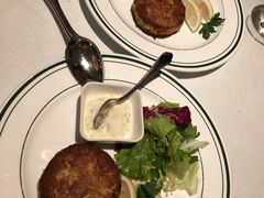 招牌蟹肉饼-Wolfgang’s Steakhouse 沃夫冈牛排馆(上海白玉兰广场店)