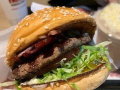 -The Habit Burger Grill 哈比特汉堡(复兴soho店)