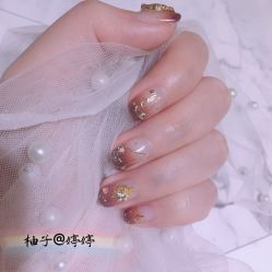 -柚子•猫美睫美甲