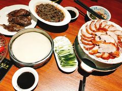 -龙聚德北京烤鸭(沙坪坝华宇A馆店)