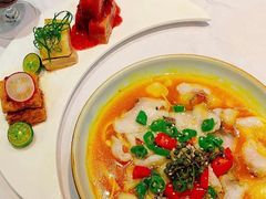 招牌川香酸菜鱼-柒园·三十年创意杭帮菜(龙湖滨江天街店)